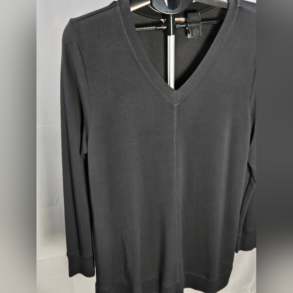 Soft Surroundings Elevated Basic Quiet Luxury V-n… - image 2